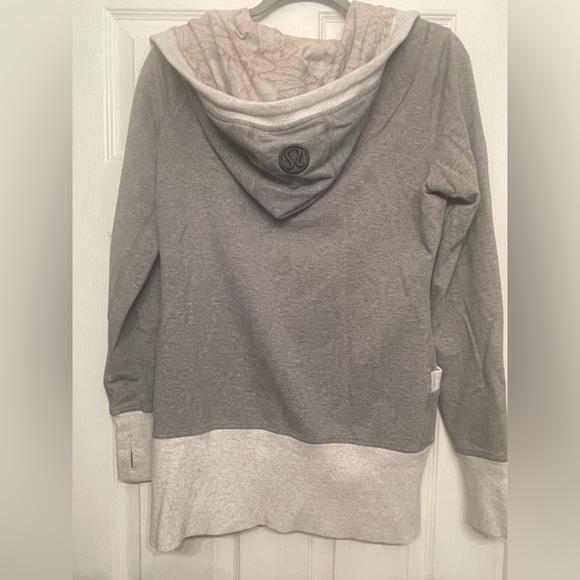 Size 10 Lululemon Live Simply Zip Up Hoodie Jacket - Picture 2 of 9